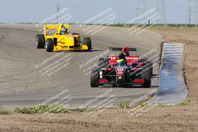 media/Apr-30-2022-CalClub SCCA (Sat) [[98b58ad398]]/Group 6/Race (Outside Grapevine)/